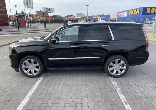 CADILLAC Escalade 