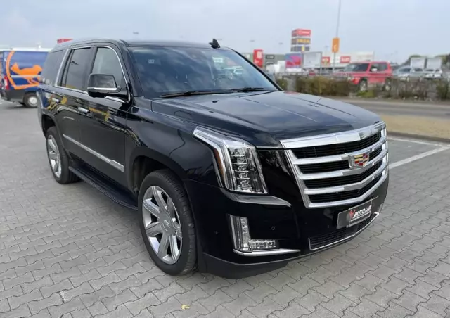 CADILLAC Escalade 