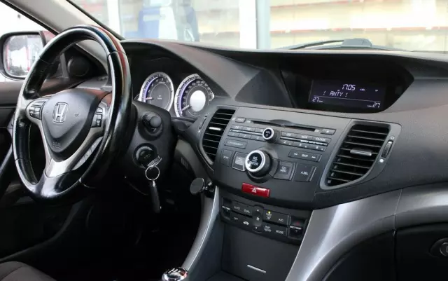 HONDA Accord 2.0 Elegance