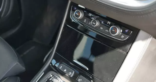 OPEL Grandland X 1.6 T PHEV 4x4 Ultimate