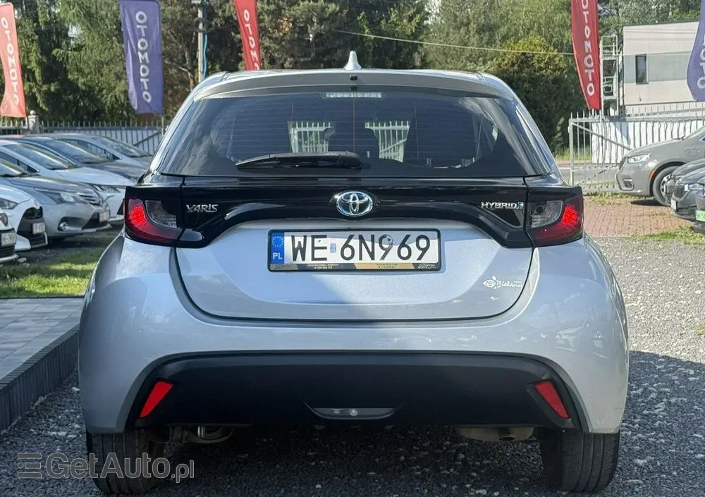 TOYOTA Yaris Hybrid 1.5 Active