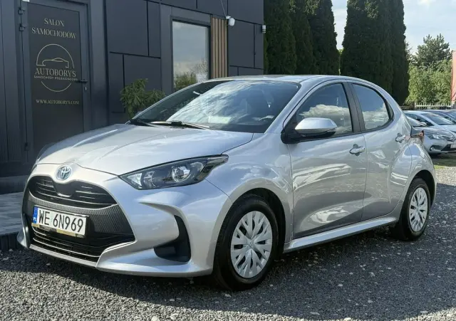 TOYOTA Yaris Hybrid 1.5 Active