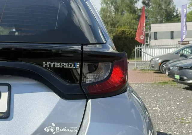 TOYOTA Yaris Hybrid 1.5 Active