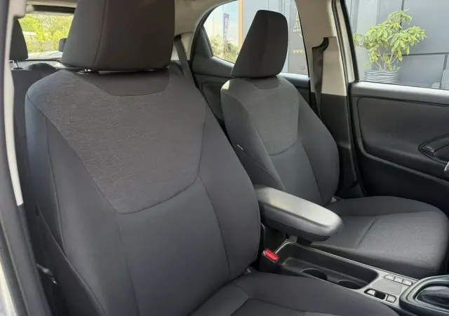 TOYOTA Yaris Hybrid 1.5 Active