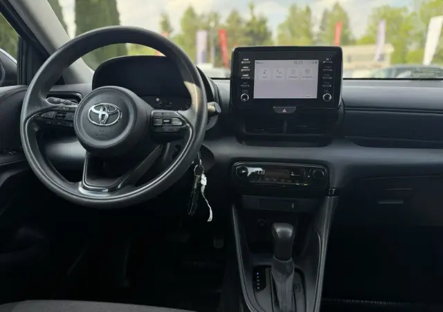 TOYOTA Yaris Hybrid 1.5 Active