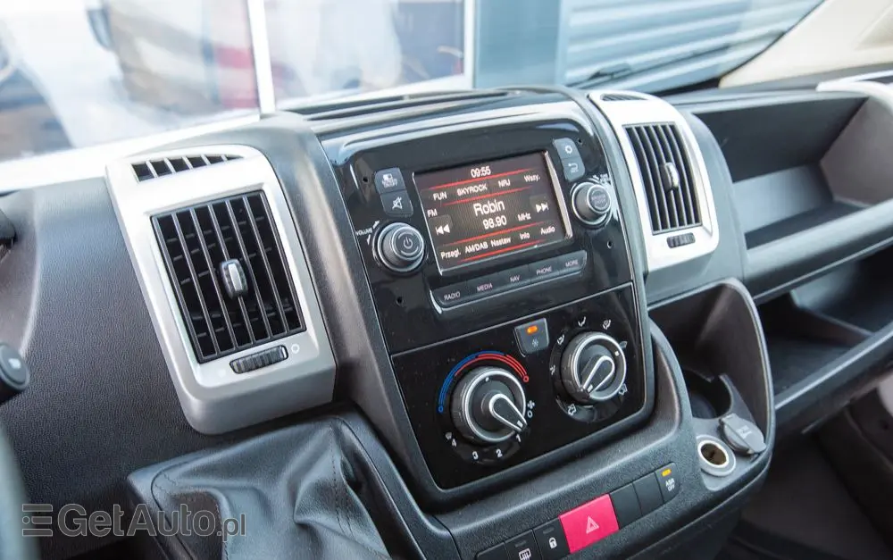 FIAT Ducato 2.3 KONTENER + WINDA dHollandia 750kg 