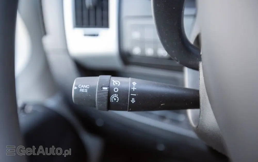 FIAT Ducato 2.3 KONTENER + WINDA dHollandia 750kg 