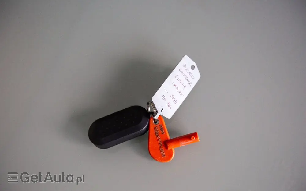 FIAT Ducato 2.3 KONTENER + WINDA dHollandia 750kg 