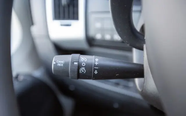 FIAT Ducato 2.3 KONTENER + WINDA dHollandia 750kg 