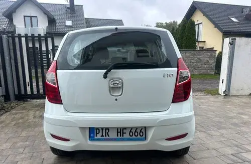 HYUNDAI I10 