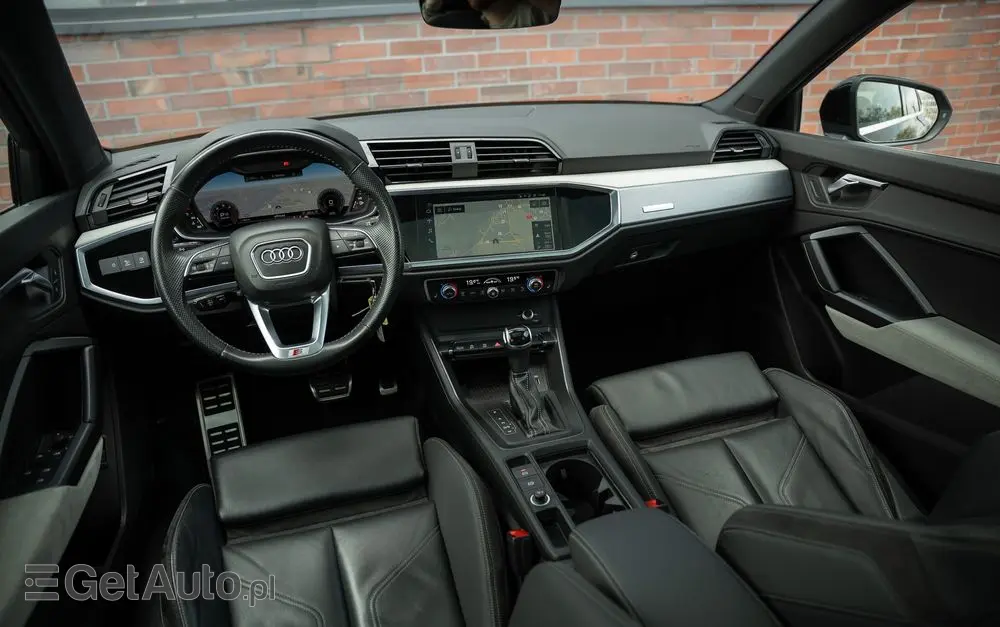 AUDI Q3 40 TDI Quattro S tronic advanced