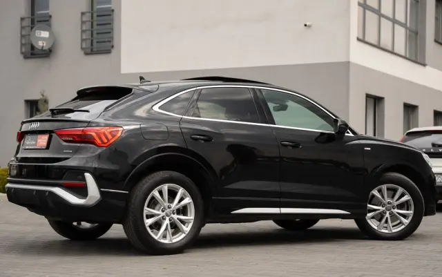AUDI Q3 40 TDI Quattro S tronic advanced
