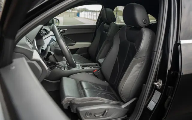 AUDI Q3 40 TDI Quattro S tronic advanced