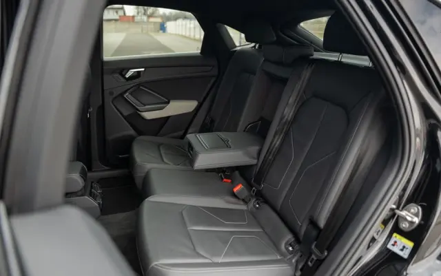 AUDI Q3 40 TDI Quattro S tronic advanced