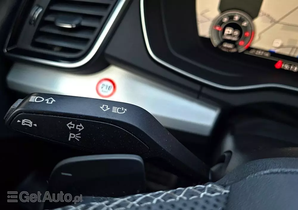 AUDI Q5 40 TDI quattro S tronic S line