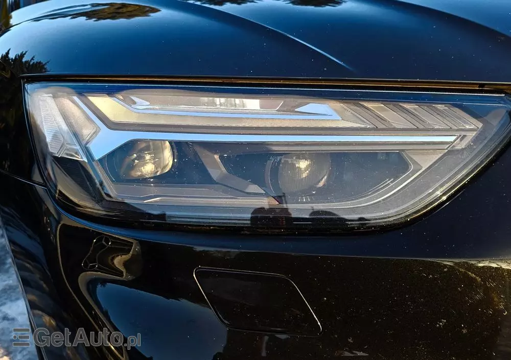 AUDI Q5 40 TDI quattro S tronic S line