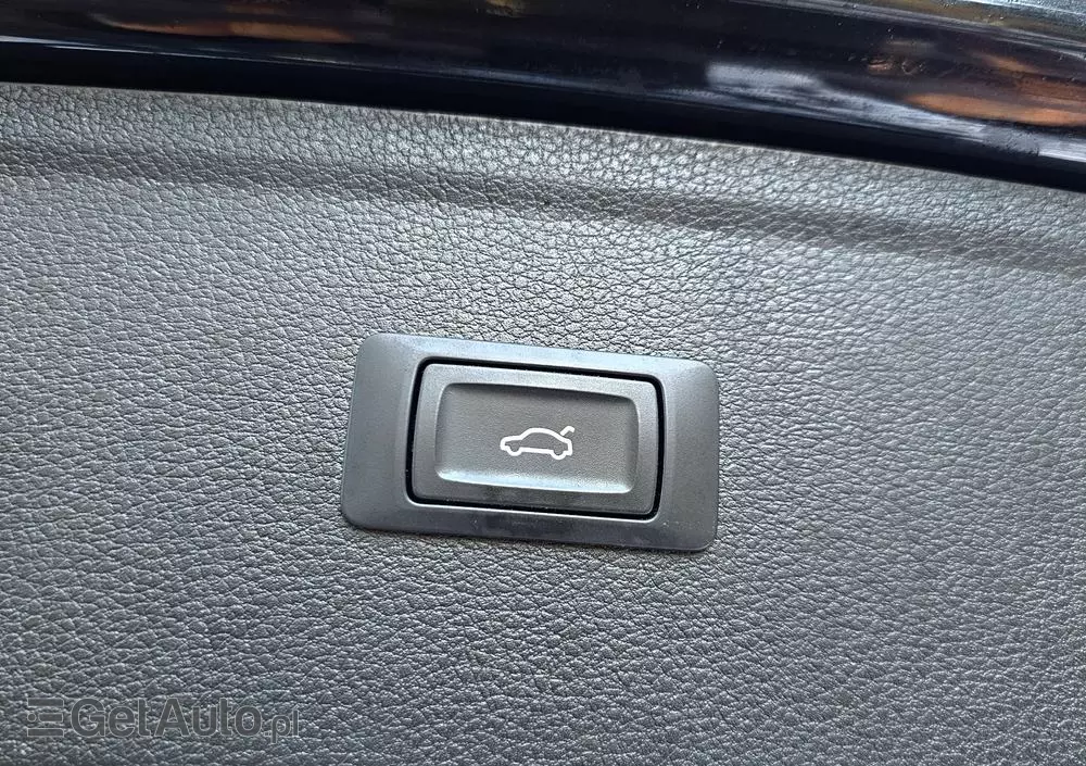 AUDI Q5 40 TDI quattro S tronic S line