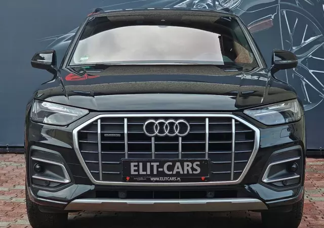 AUDI Q5 40 TDI quattro S tronic S line