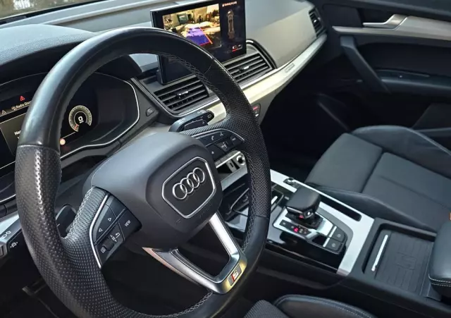 AUDI Q5 40 TDI quattro S tronic S line