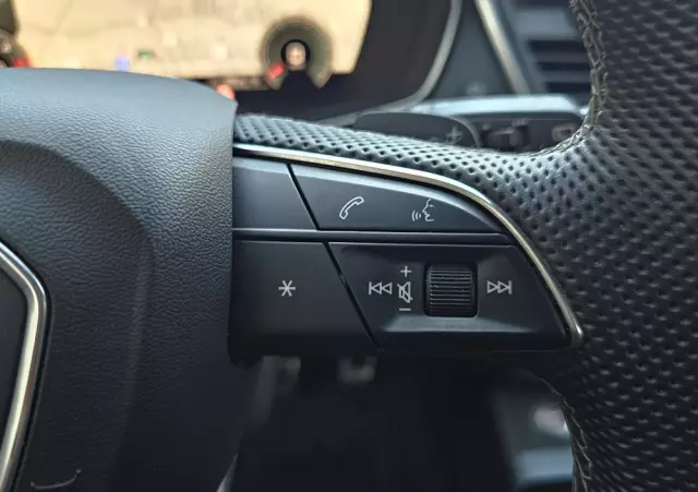 AUDI Q5 40 TDI quattro S tronic S line