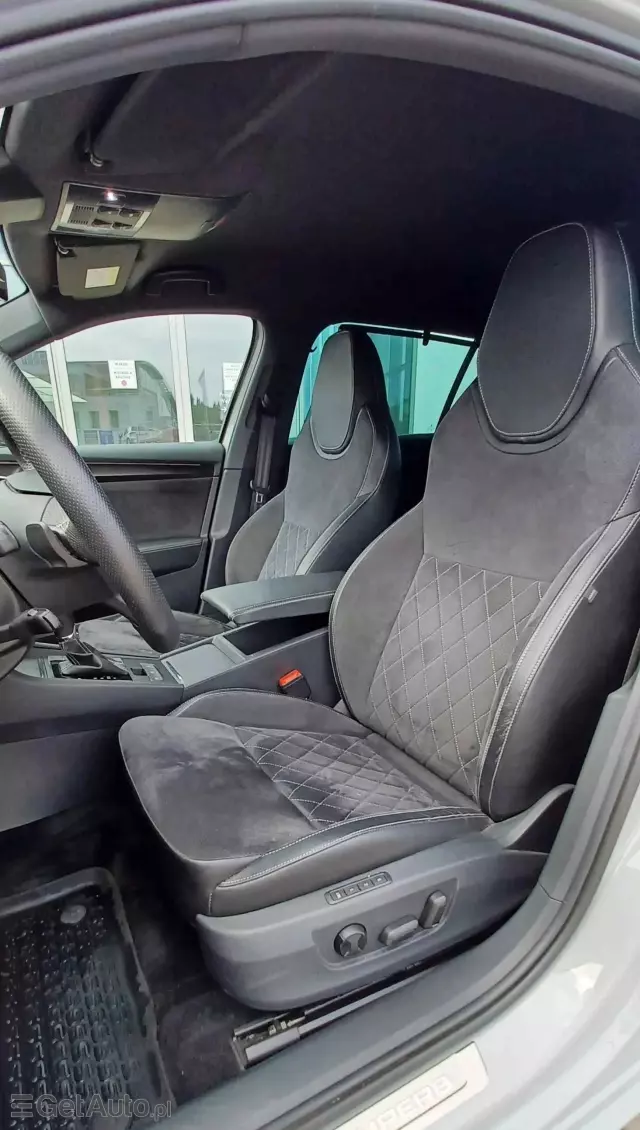 SKODA Superb 2.0 TDI 4x4 Sportline DSG