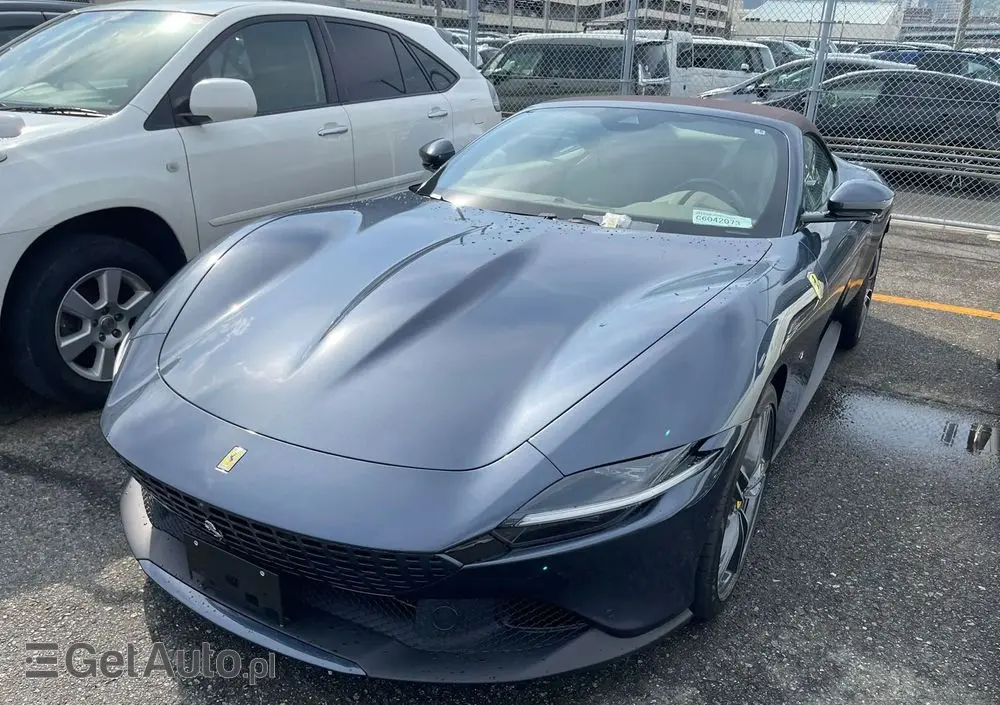 FERRARI Roma Spider 