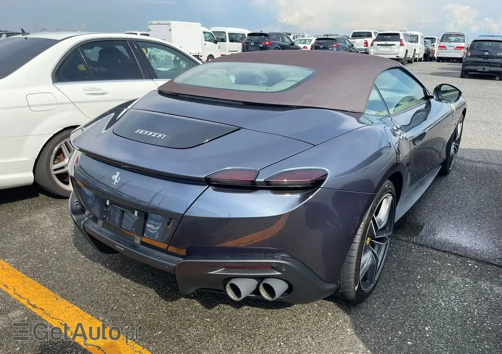 FERRARI Roma Spider 