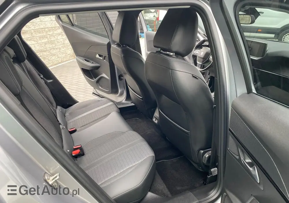 PEUGEOT 2008 BlueHDi 110 Allure