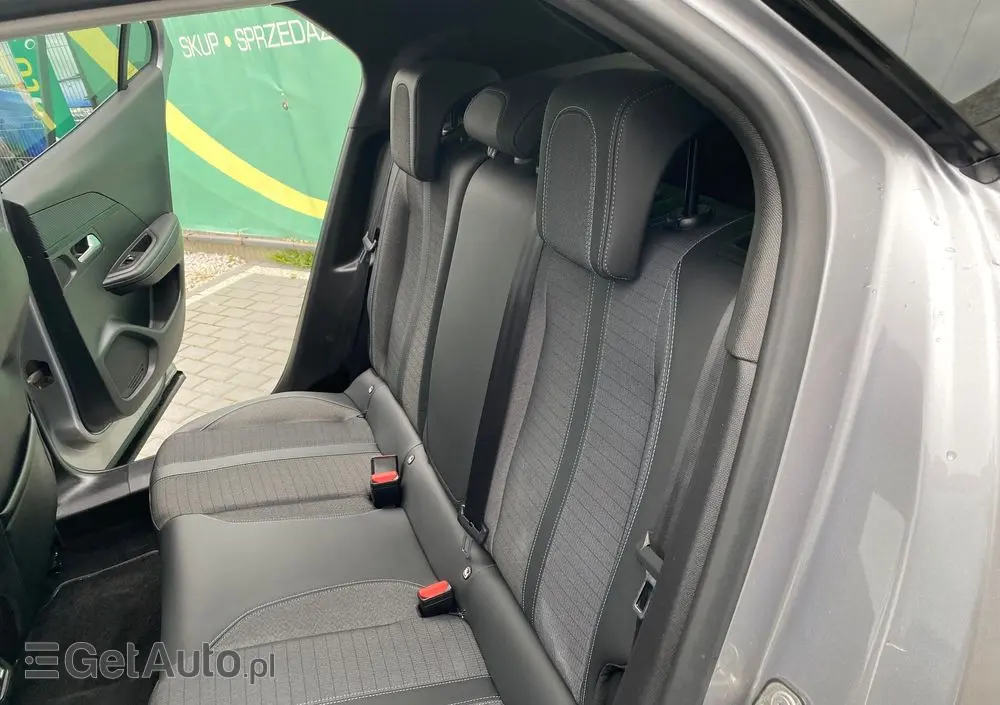 PEUGEOT 2008 BlueHDi 110 Allure