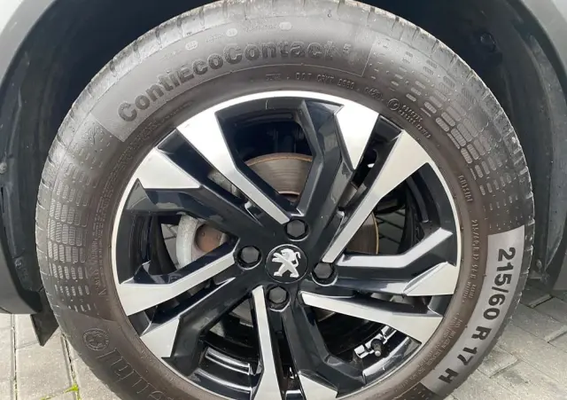 PEUGEOT 2008 BlueHDi 110 Allure