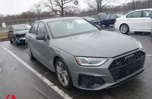 AUDI A4 