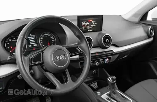 AUDI Q2 