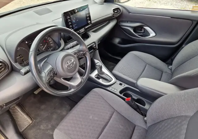 TOYOTA Yaris Hybrid 1.5 Comfort