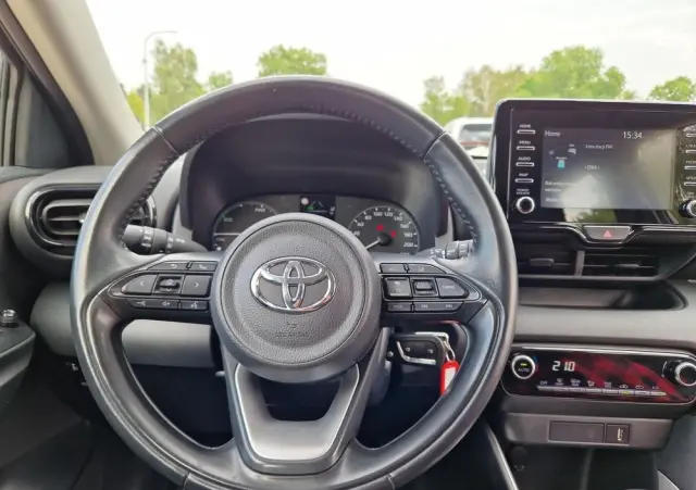 TOYOTA Yaris Hybrid 1.5 Comfort