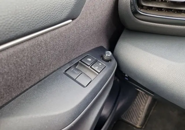 TOYOTA Yaris Hybrid 1.5 Comfort