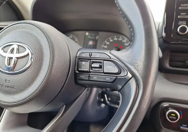 TOYOTA Yaris Hybrid 1.5 Comfort