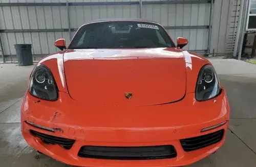 PORSCHE Boxster 
