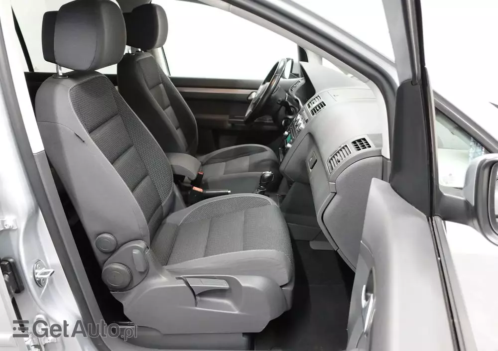 VOLKSWAGEN Touran 1.6 TDI DPF Comfortline DSG