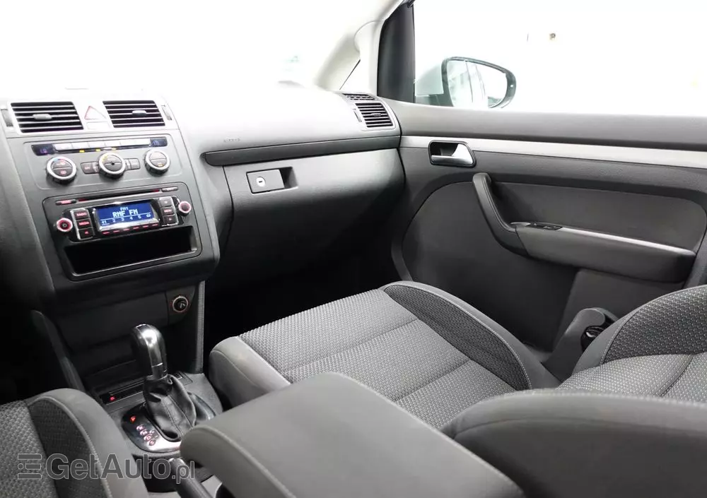 VOLKSWAGEN Touran 1.6 TDI DPF Comfortline DSG