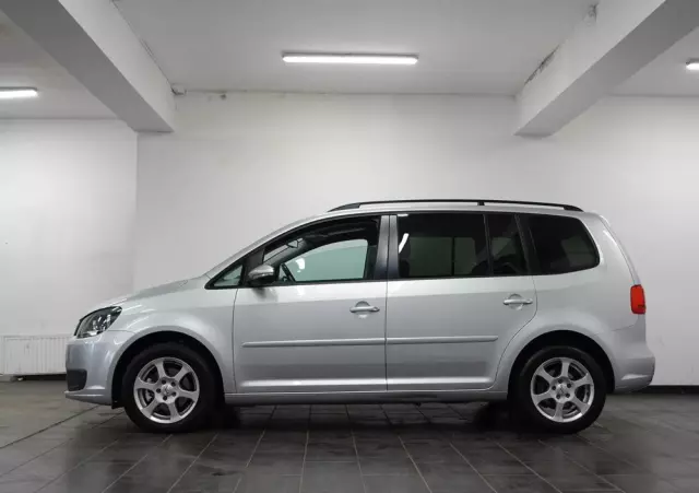 VOLKSWAGEN Touran 1.6 TDI DPF Comfortline DSG
