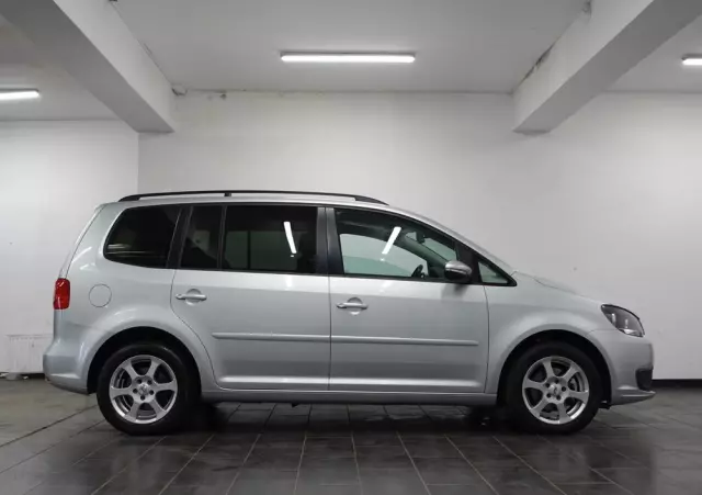 VOLKSWAGEN Touran 1.6 TDI DPF Comfortline DSG