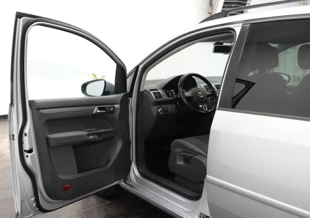 VOLKSWAGEN Touran 1.6 TDI DPF Comfortline DSG