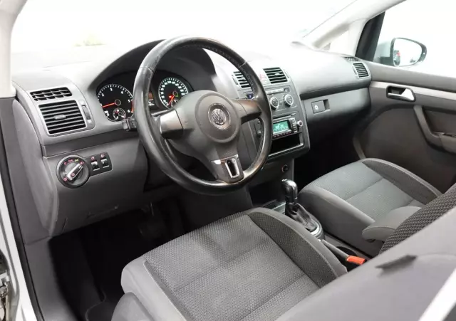 VOLKSWAGEN Touran 1.6 TDI DPF Comfortline DSG