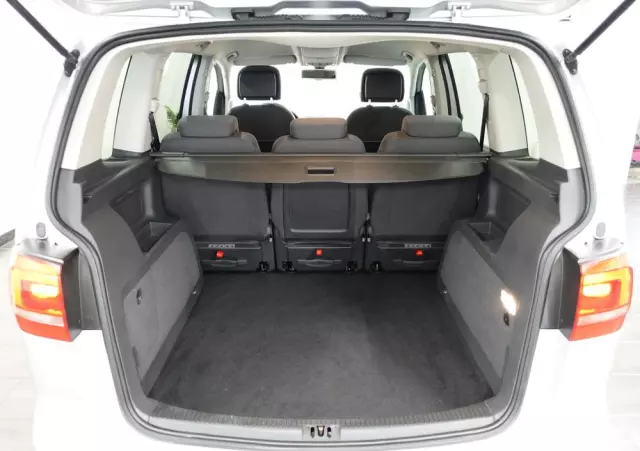 VOLKSWAGEN Touran 1.6 TDI DPF Comfortline DSG