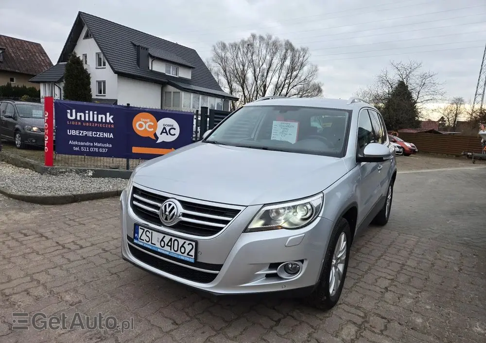 VOLKSWAGEN Tiguan 