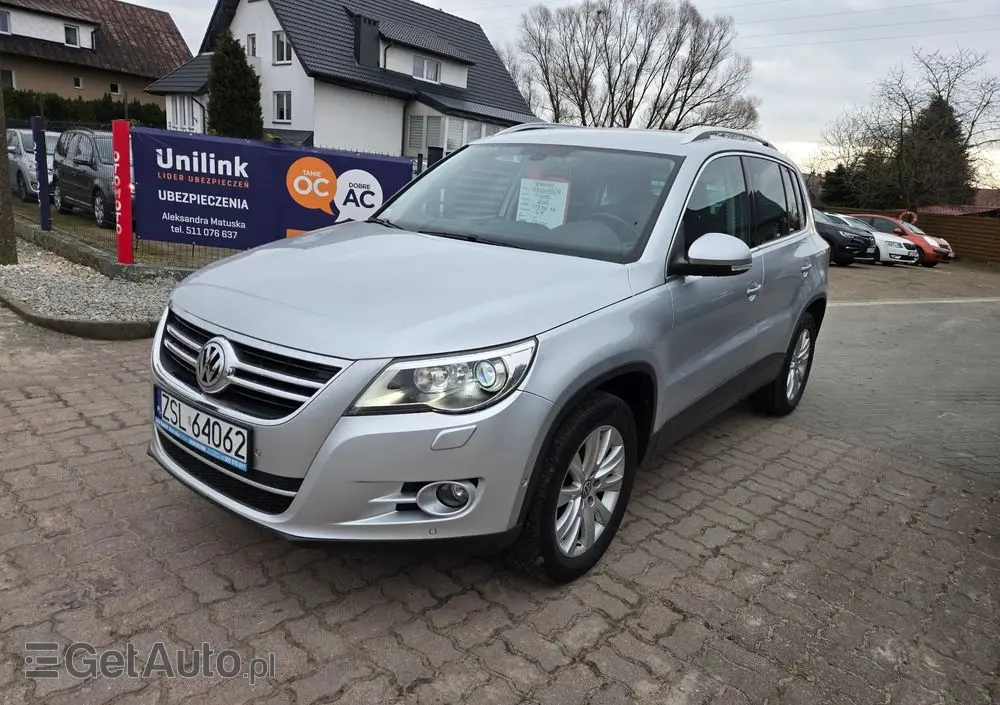 VOLKSWAGEN Tiguan 