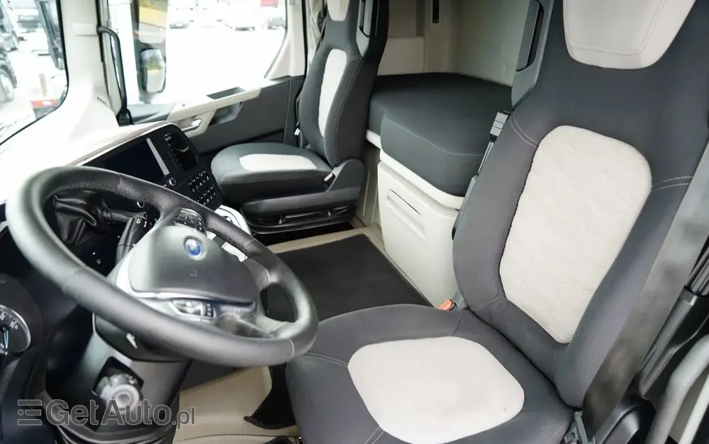 FORD F-MAX 500 / KLIMATYZACJA  POSTOJOWA  / 