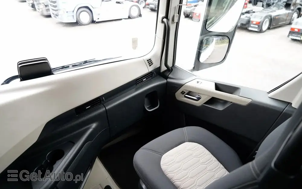 FORD F-MAX 500 / KLIMATYZACJA  POSTOJOWA  / 