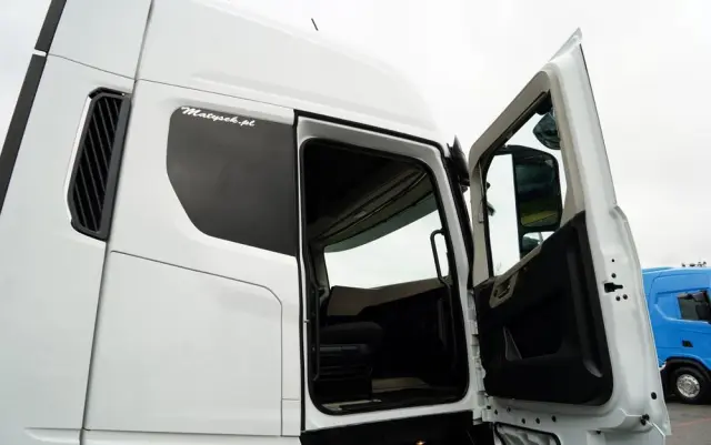 FORD F-MAX 500 / KLIMATYZACJA  POSTOJOWA  / 