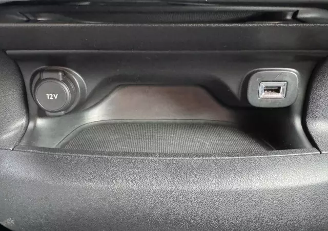 CITROËN C4 Cactus BlueHDi 100 Stop&Start Feel Edition